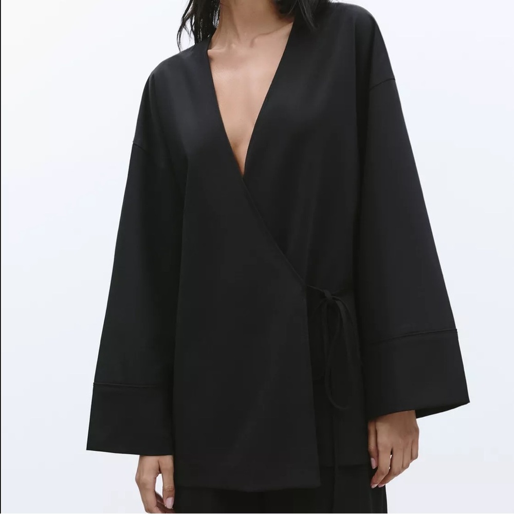 Zara Black Kimono-Style Robe